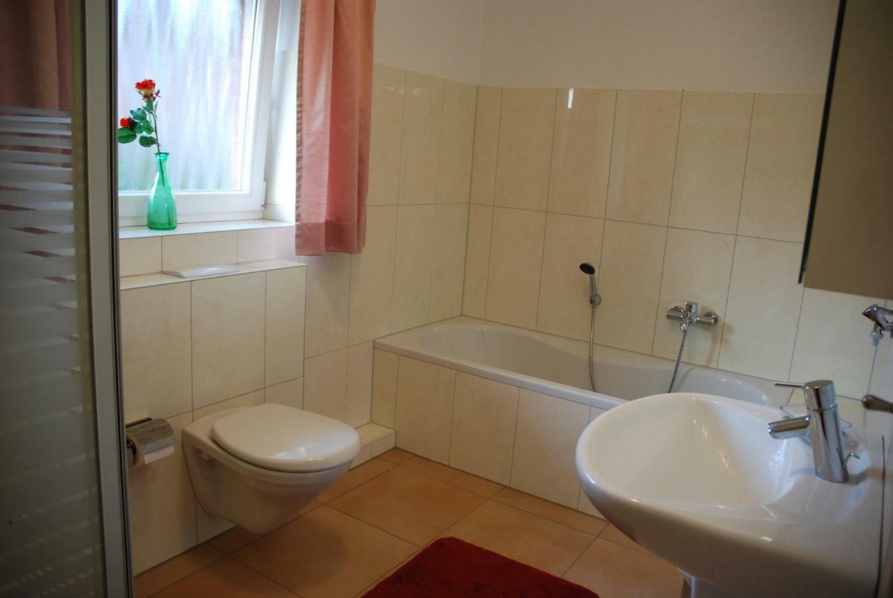 Ferienwohnung Gruenes Herz Кил Екстериор снимка